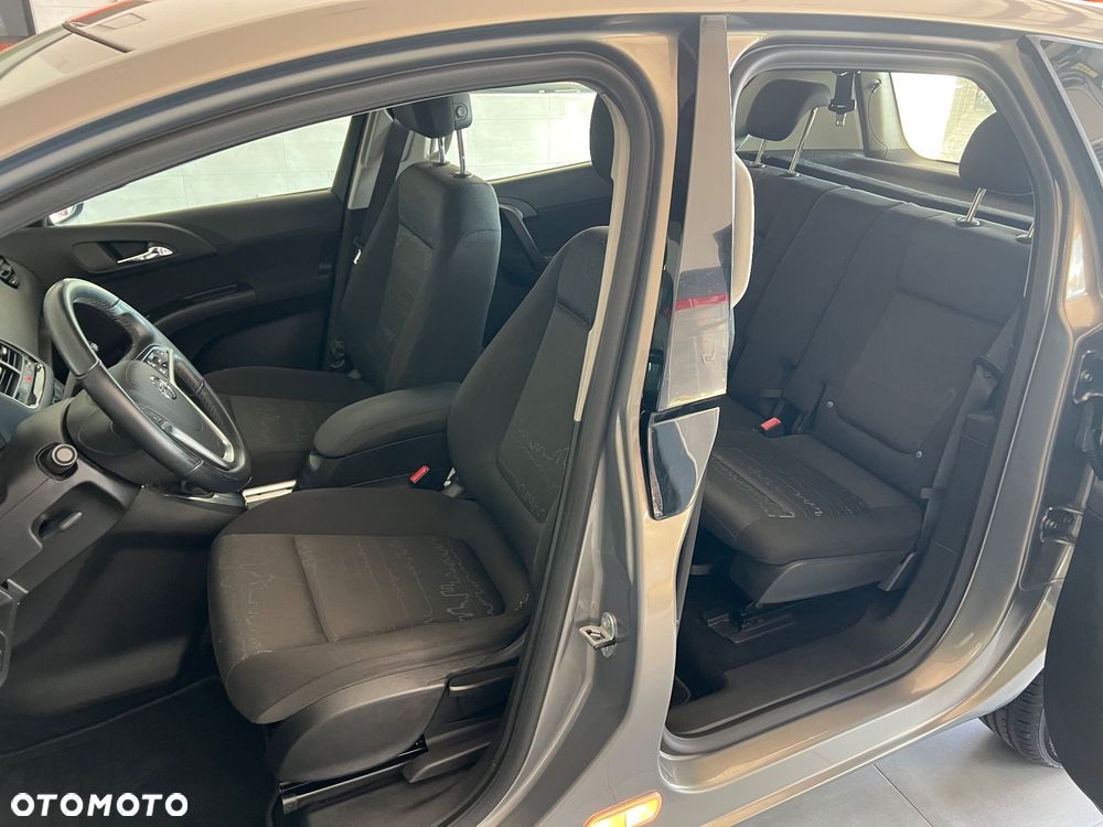 Opel Meriva - 15