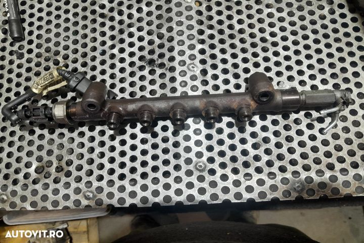 RAMPA INJECTOARE 55490702 55490702 Opel Astra K [2015 - 2020] Sports - 3