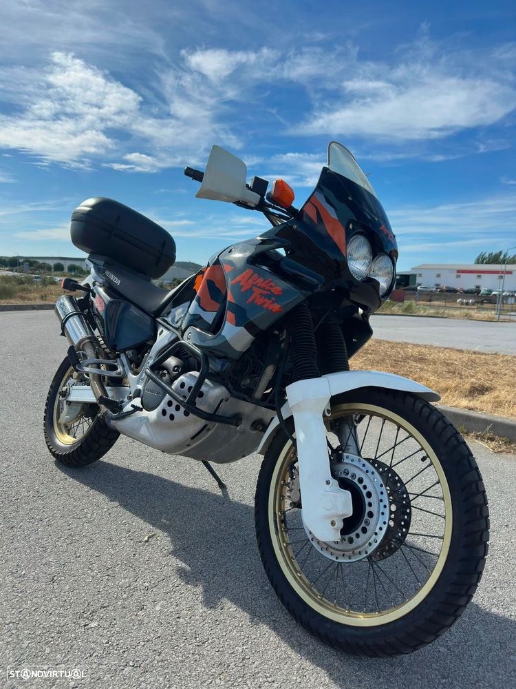 Honda Africa Twin 750 RD07 - 7