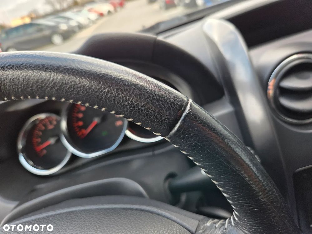 Dacia Duster 1.2 TCe Laureate - 28