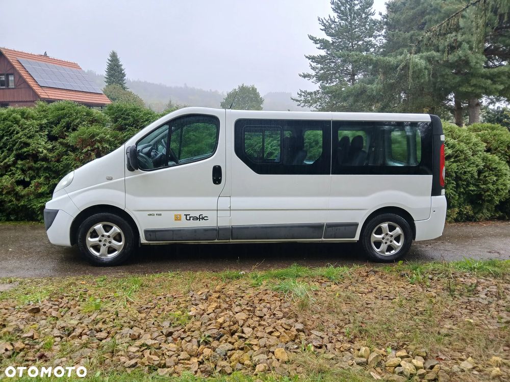 Renault Trafic 2.0 dCi 115 Grand Passenger Privilège - 3