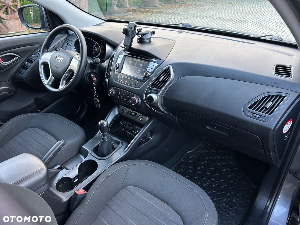 Hyundai ix35 blue 1.6 2WD Finale - 17