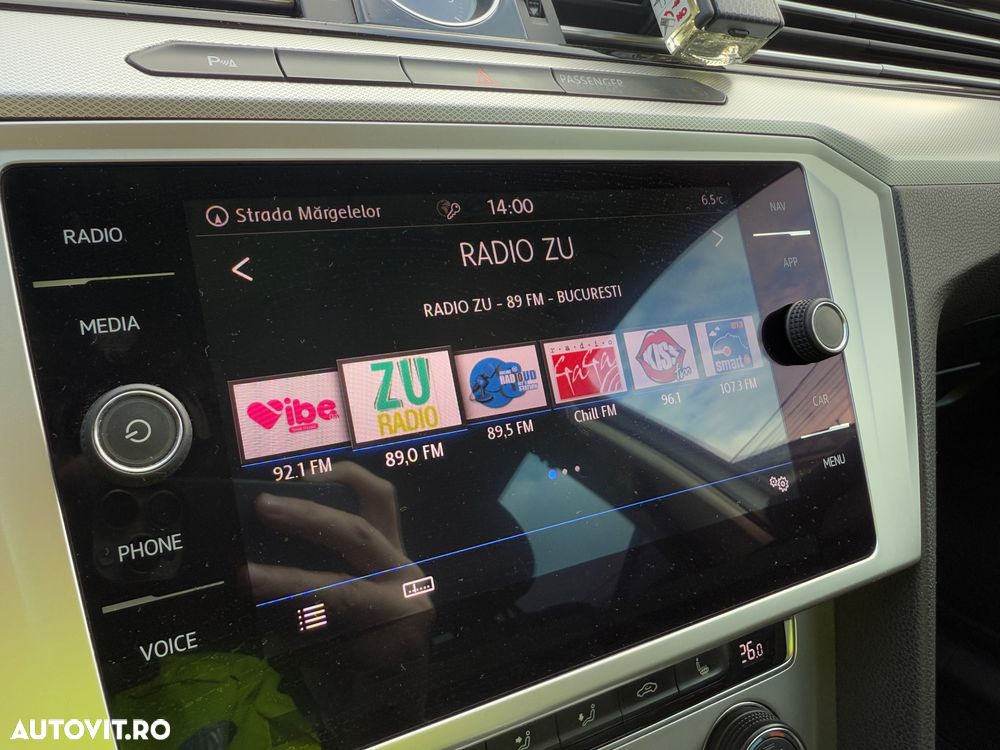 Volkswagen Passat Variant 2.0 TDI DSG Highline - 19