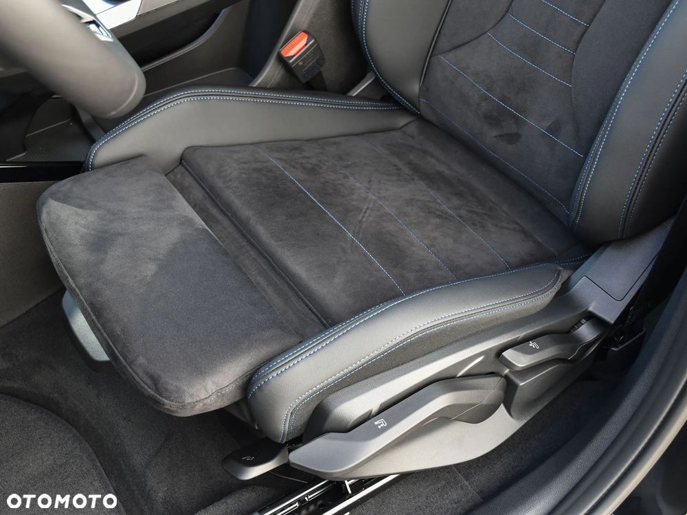 BMW iX1 xDrive30 - 24