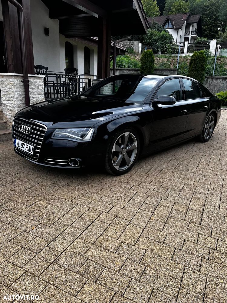 Audi A8 3.0 TDI DPF clean diesel quattro tiptronic - 1