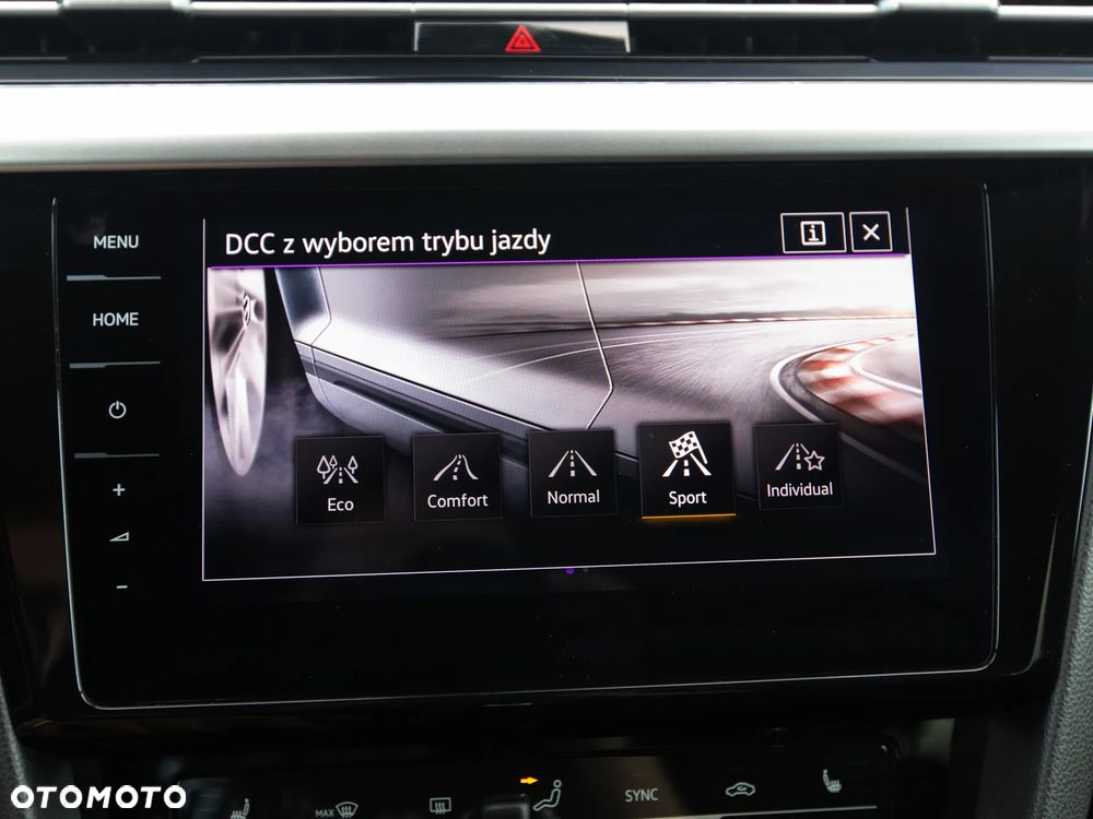 Volkswagen Arteon 2.0 TDI SCR 4Motion DSG R-Line - 32