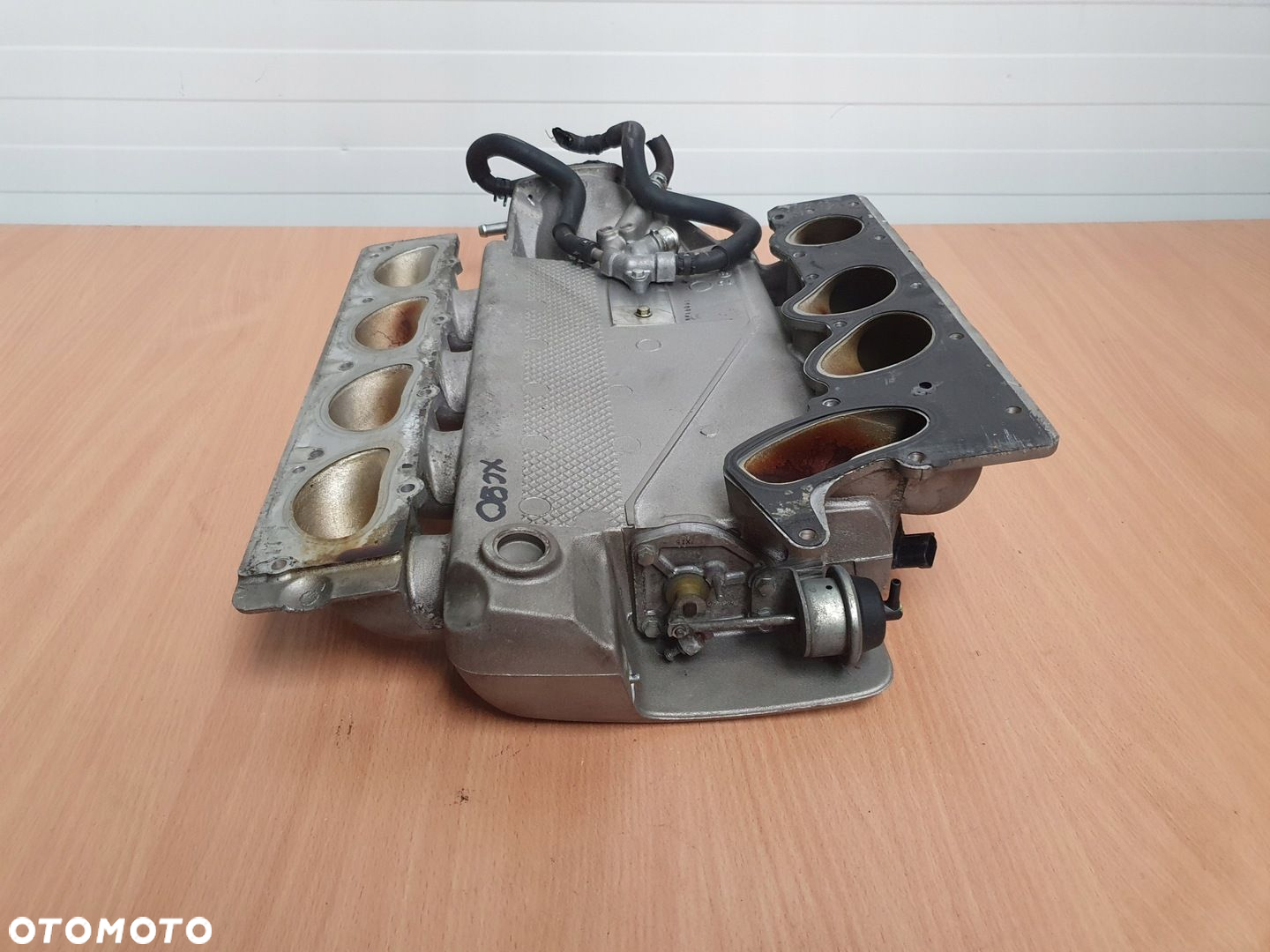 KOLEKTOR SSĄCY VOLVO XC90 I LIFT 4.4 V8 - 9