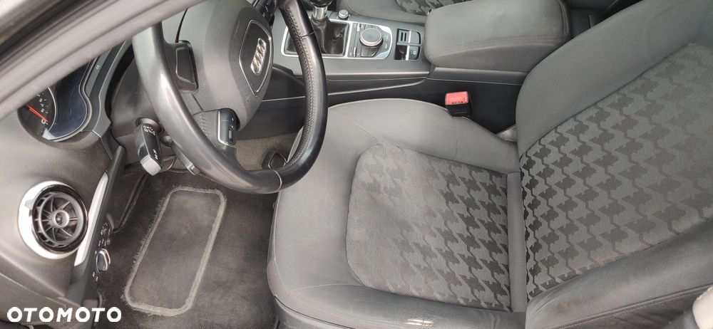 Audi A3 Sportback 1.6 TDI - 8