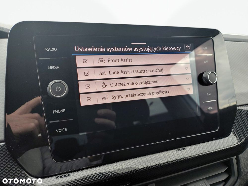 Volkswagen T-Cross - 22