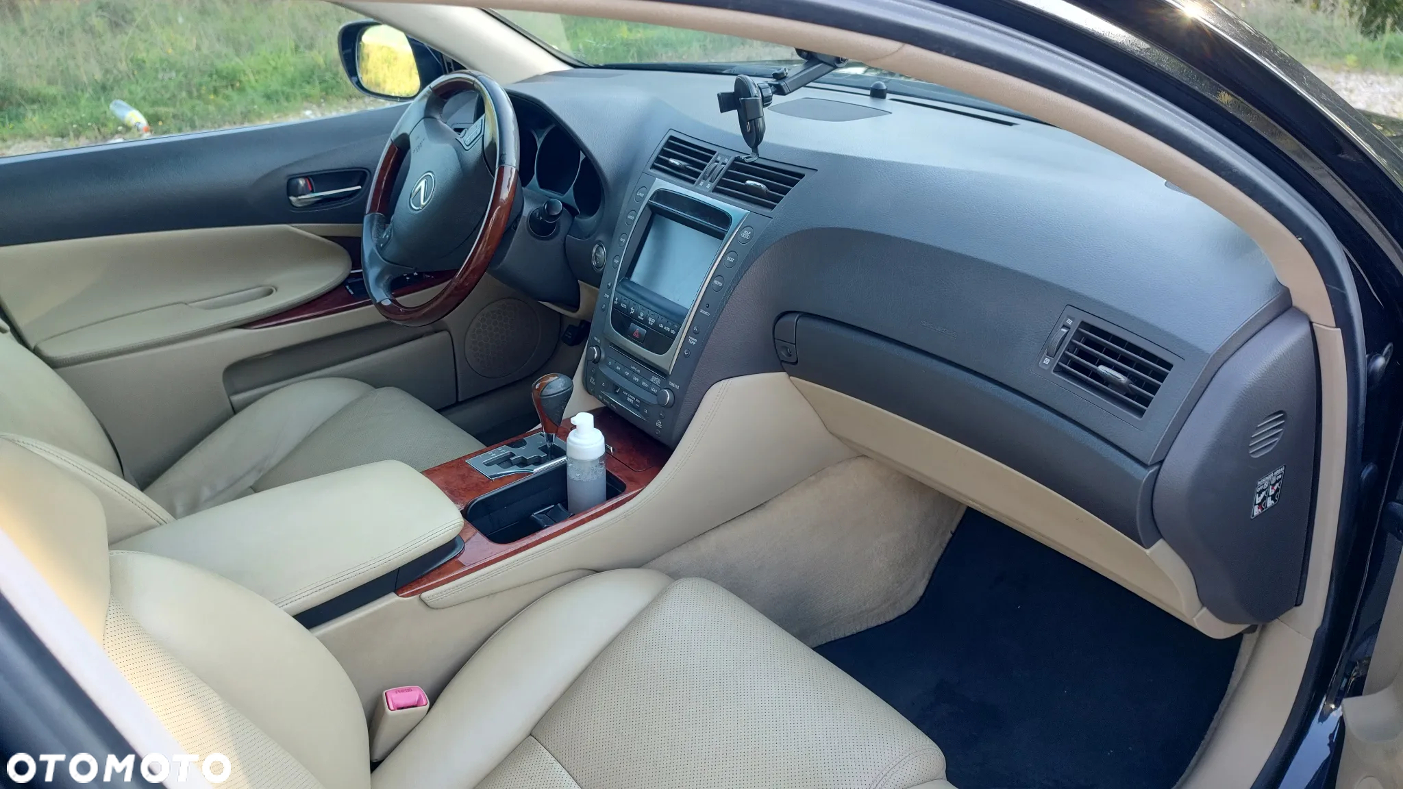 Lexus GS 450h Prestige + - 24