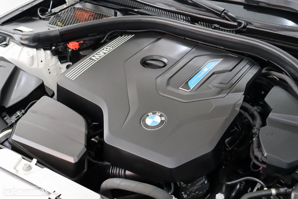 BMW 330 e Aut. M Sport - 35