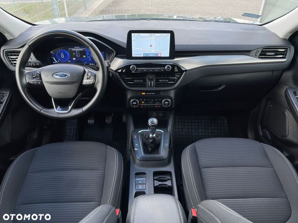Ford Kuga - 16