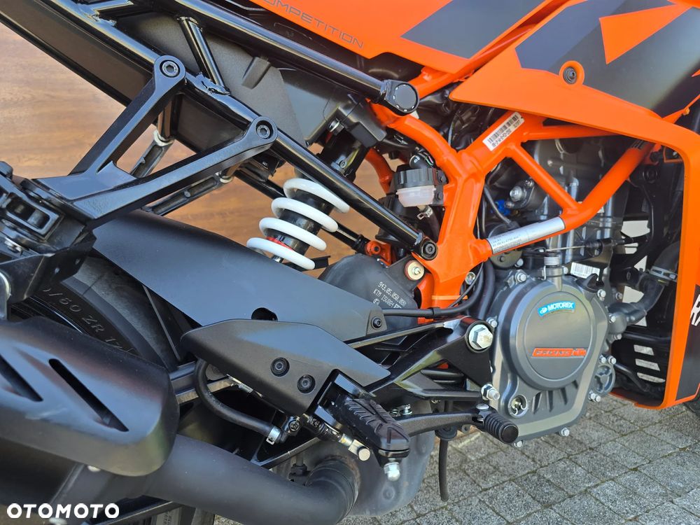 KTM RC 125 - 18