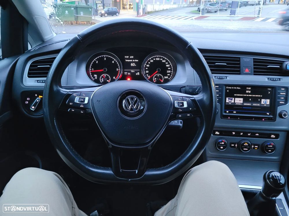VW Golf 1.6 TDi BlueMotion Confortline - 5