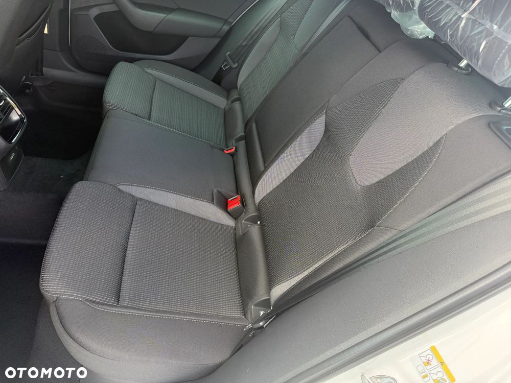 Skoda Octavia 2.0 TDI Drive Selection DSG - 9