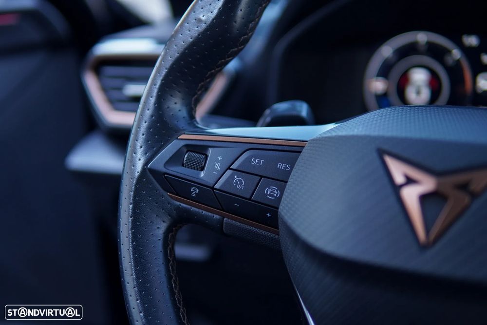 Cupra Formentor 1.4 e-Hybrid Plus DSG - 37