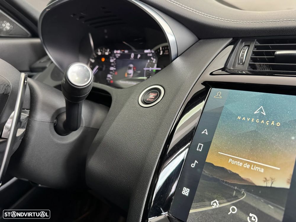 Jaguar E-Pace 1.5 P300e R-Dynamic HSE AWD Aut. — fotografia 39