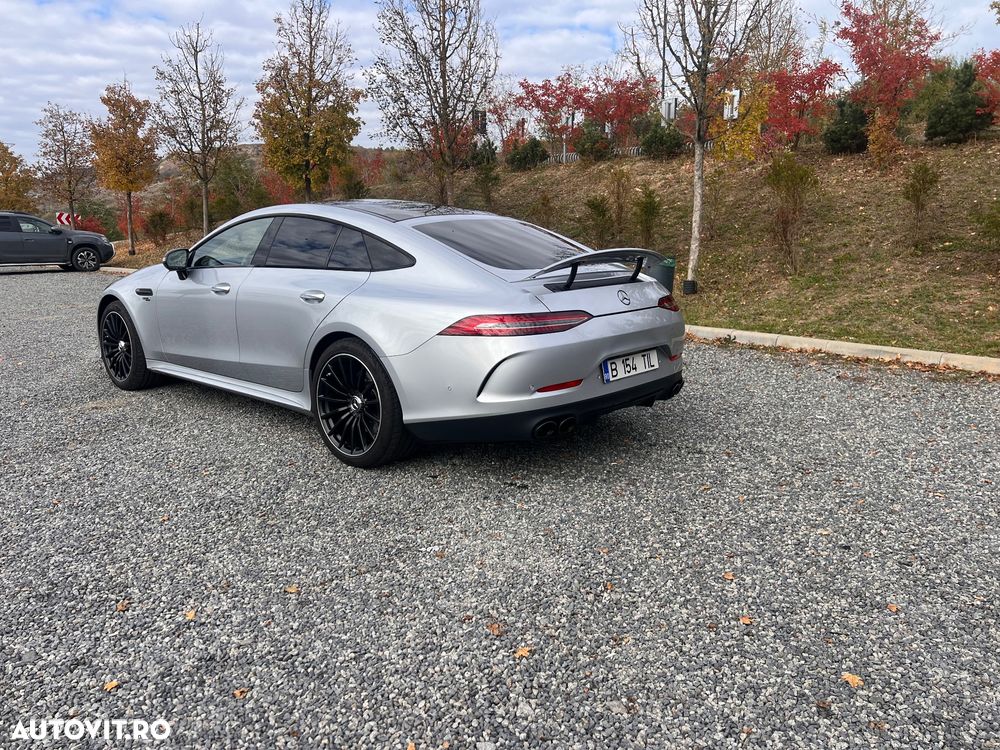 Mercedes-Benz AMG GT 43 4MATIC+ MHEV - 9