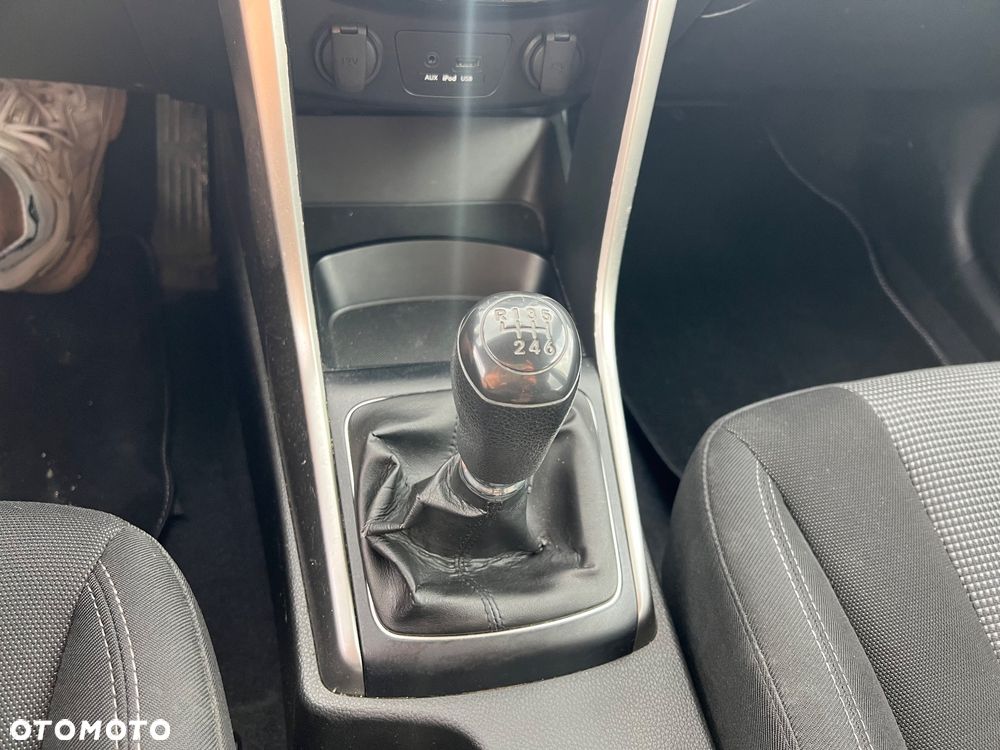 Hyundai i30 - 19