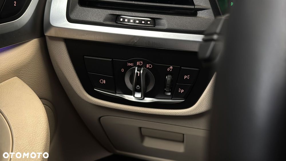 BMW X3 xDrive30i mHEV - 23