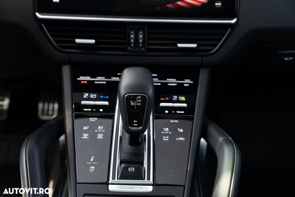Porsche Cayenne - 12