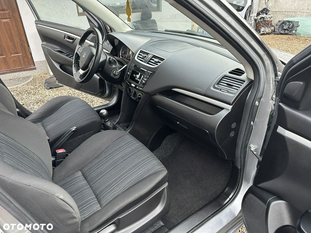 Suzuki Swift - 15