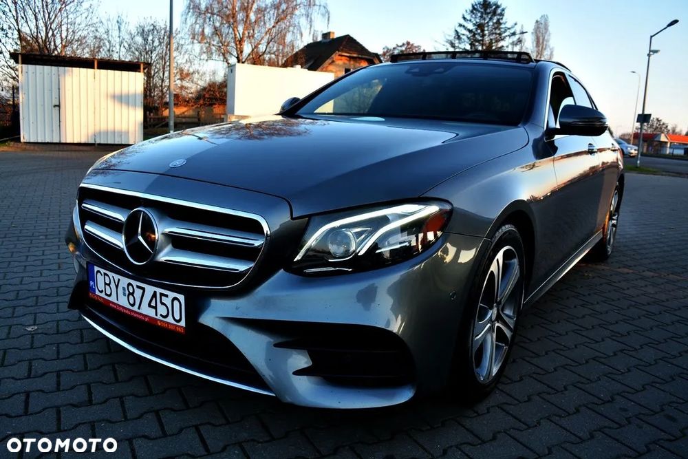 Mercedes-Benz Klasa E 250 9G-TRONIC AMG Line - 18