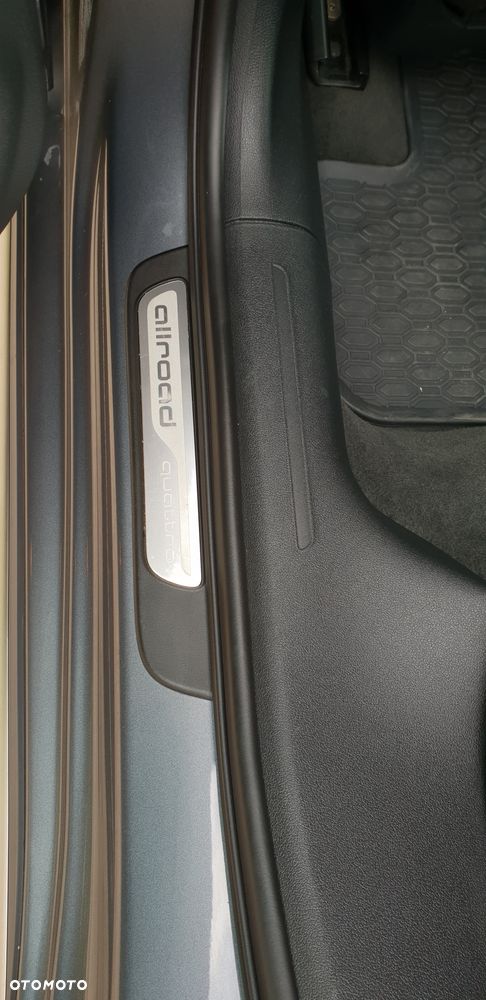 Audi A4 Allroad - 30