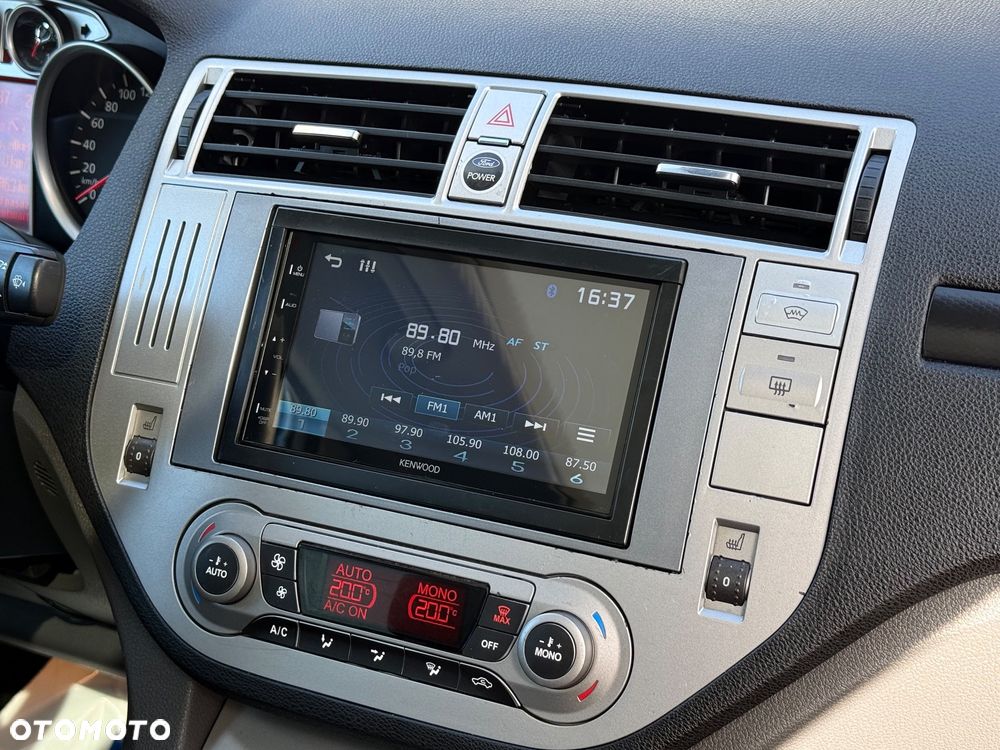 Ford Kuga - 16