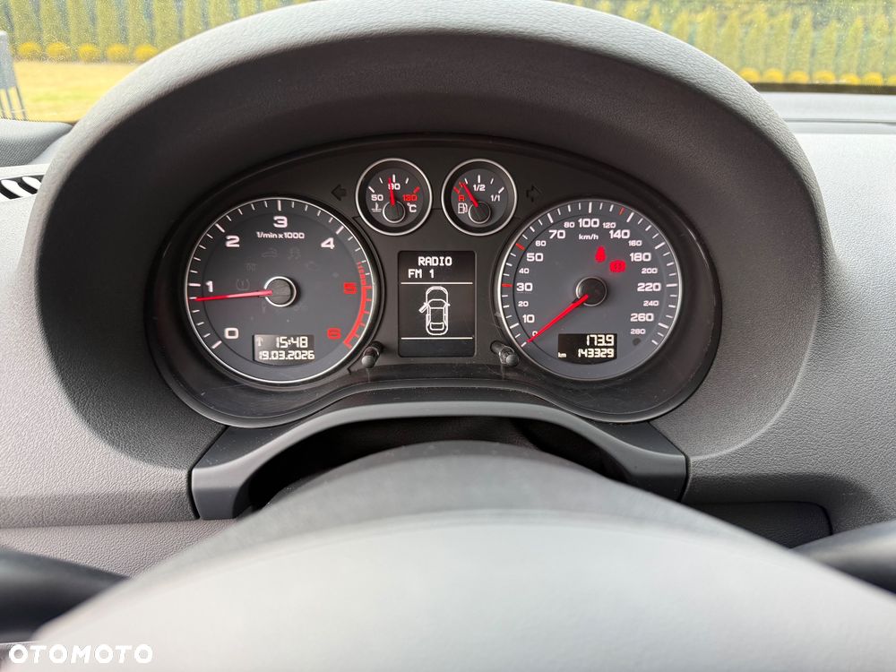 Audi A3 Sportback 2.0 TDI DPF quattro S line Sportpaket (plus) - 37