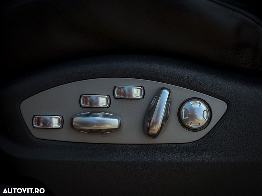Porsche Cayenne Turbo S Tiptronic S - 31