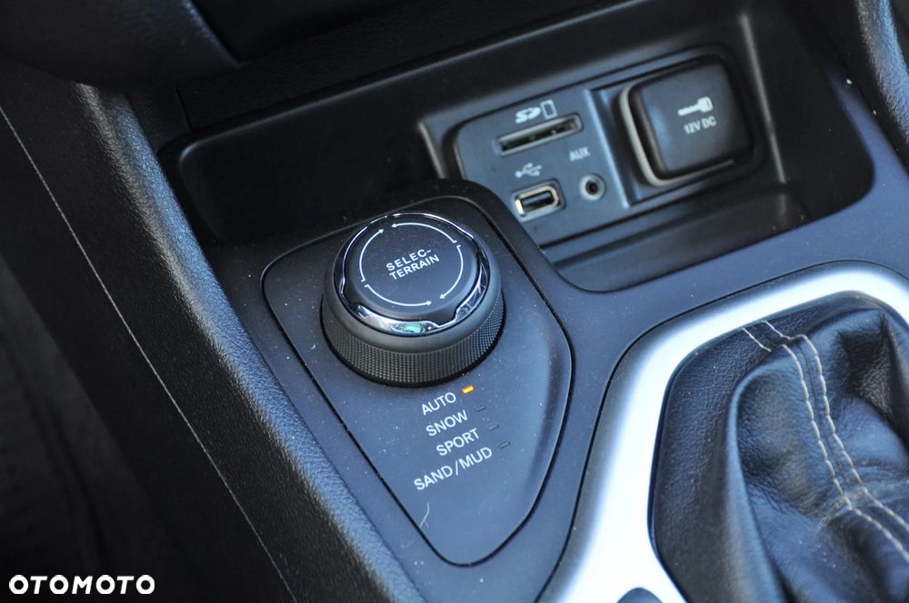 Jeep Cherokee 3.2 V6 Active Drive I Overland - 36