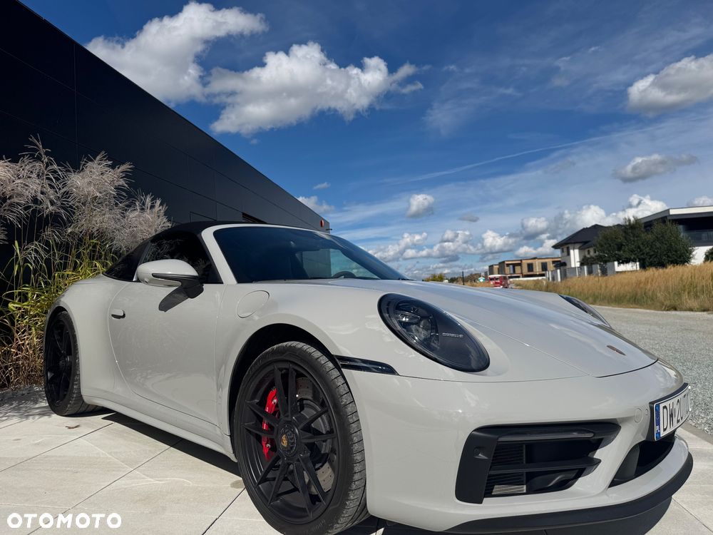 Porsche 911 Targa 4 GTS - 2