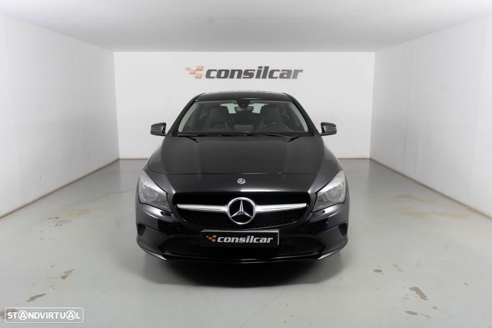 Mercedes-Benz CLA 200 d Shooting Brake Urban Aut. - 3