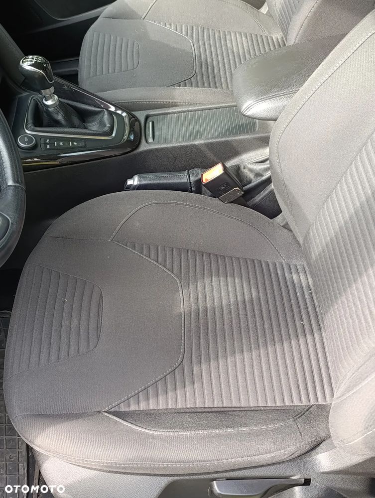 Ford Focus 1.0 EcoBoost Connected - 13