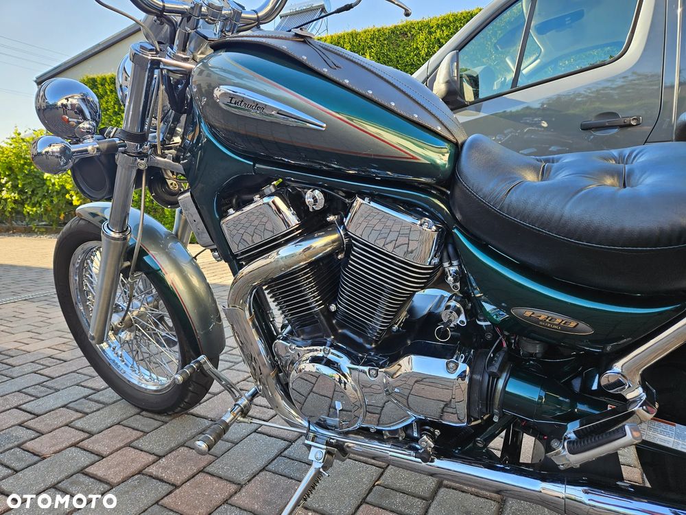 Suzuki Intruder - 9