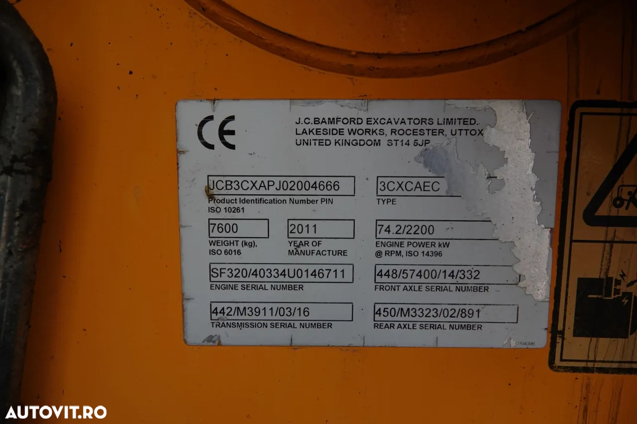 JCB 3CXCAEC / EXCAVATOR / MANETĂ DE SERVICIU / 2011 - 38