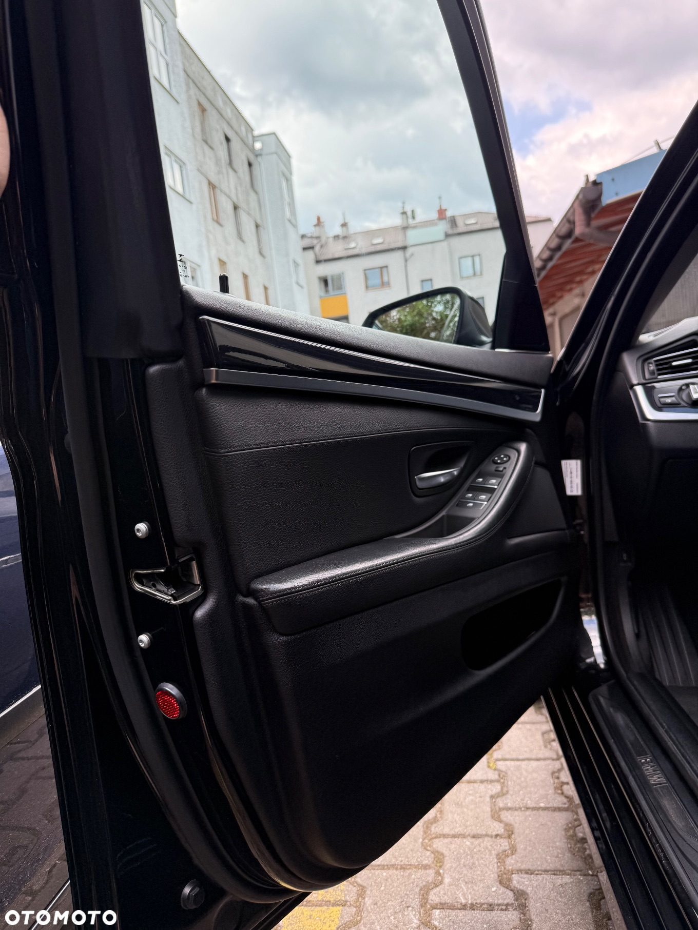 BMW Seria 5 520d - 14