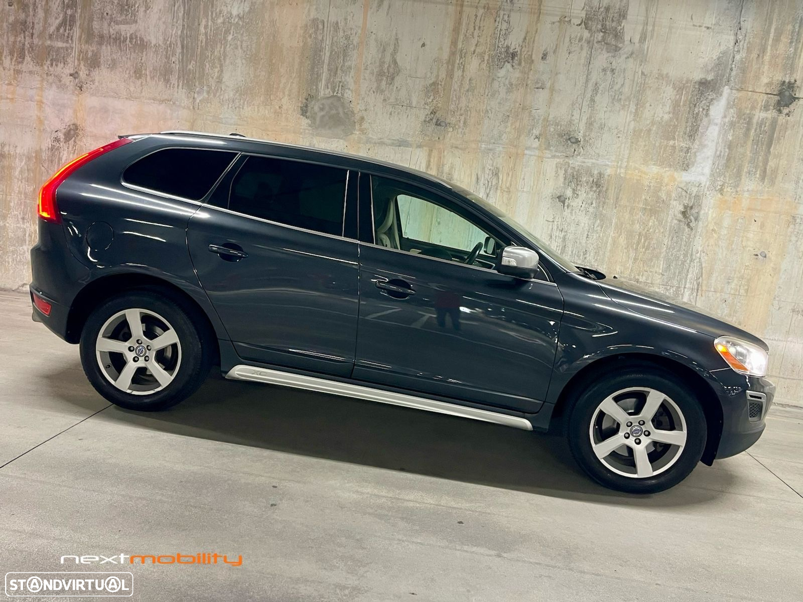 Volvo XC 60 2.0 D4 R-Design Geartronic - 7