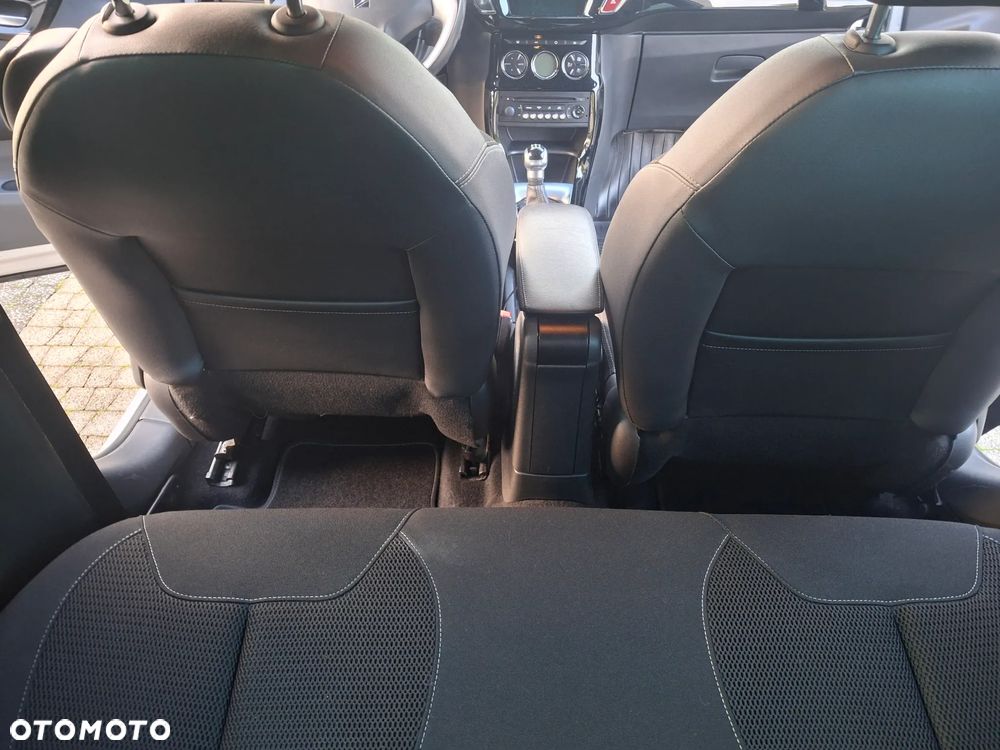 Citroën DS3 Pure Tech VTi 82 Chic - 17