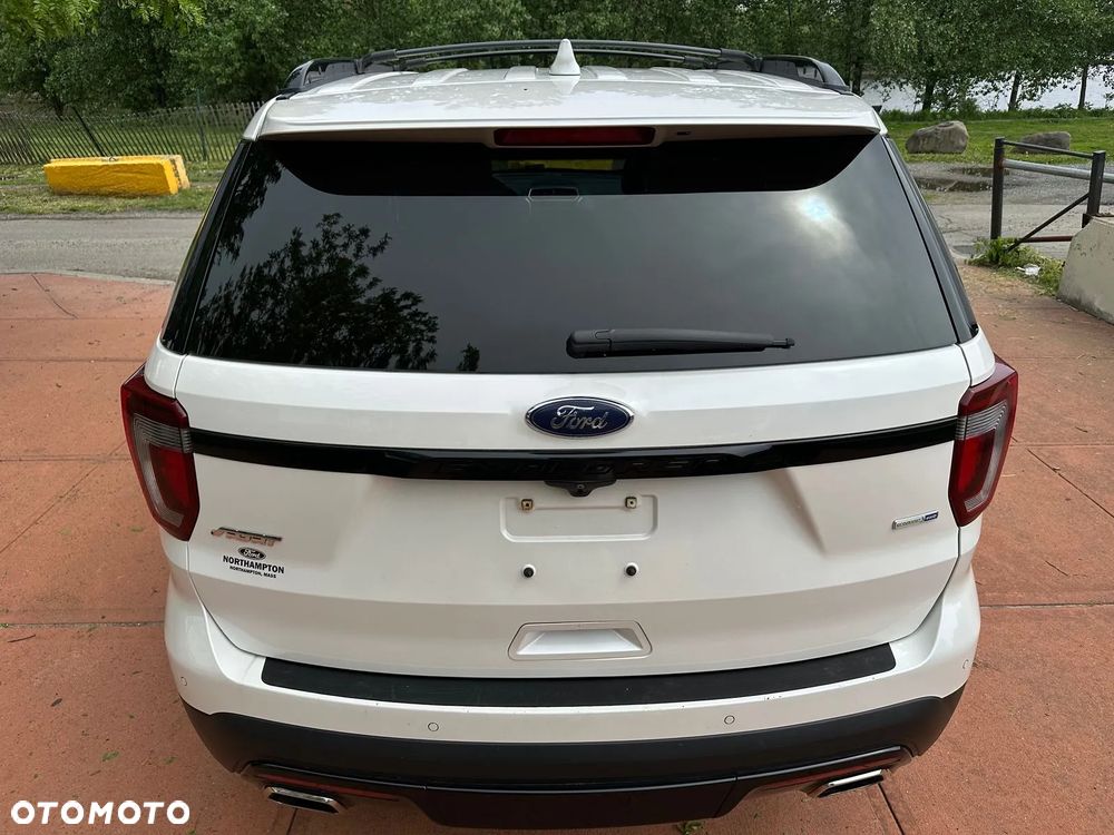 Ford Explorer - 6