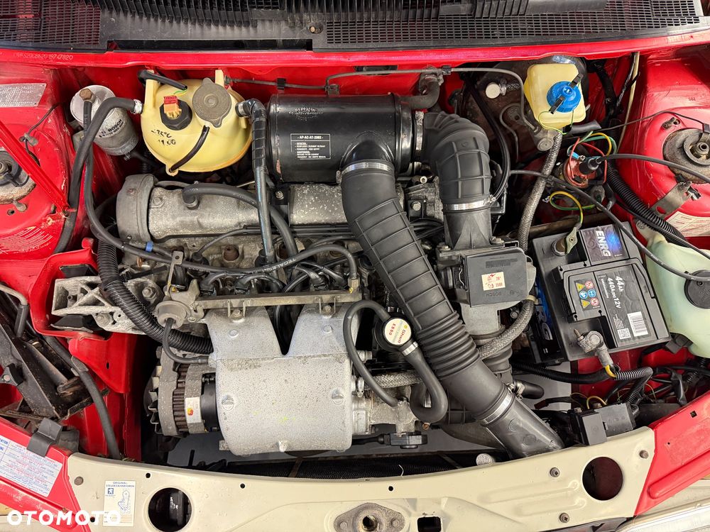 Peugeot 205 - 18