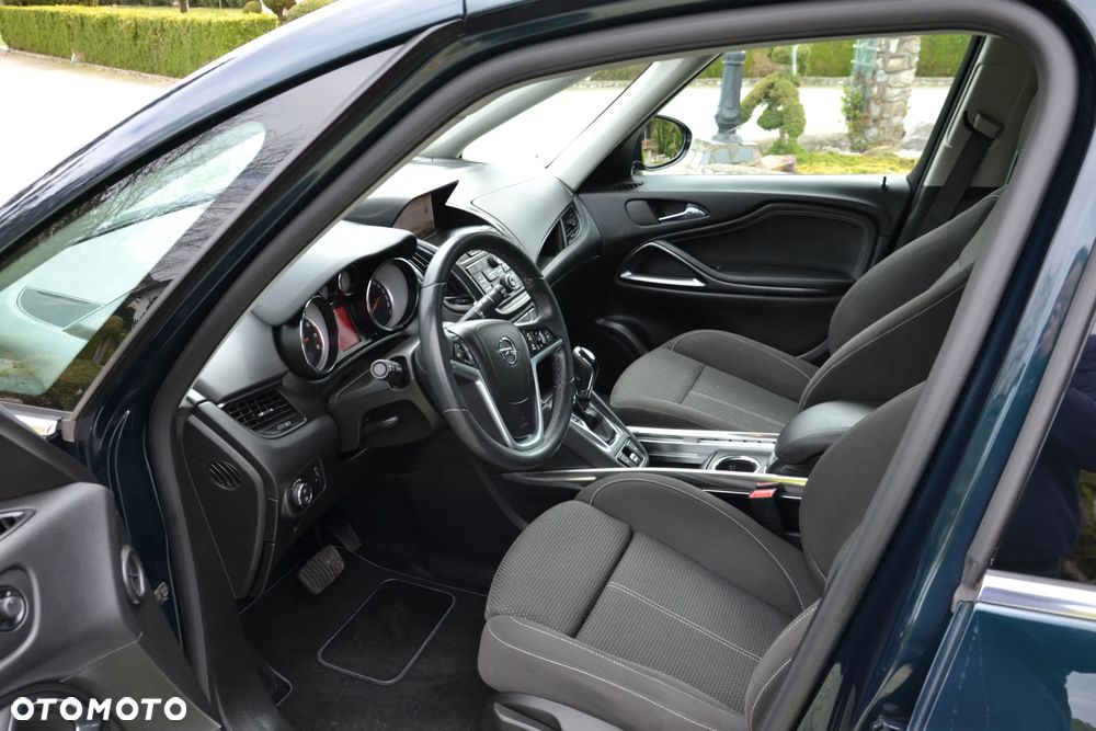 Opel Zafira Tourer 1.6 SIDI Turbo Innovation - 17