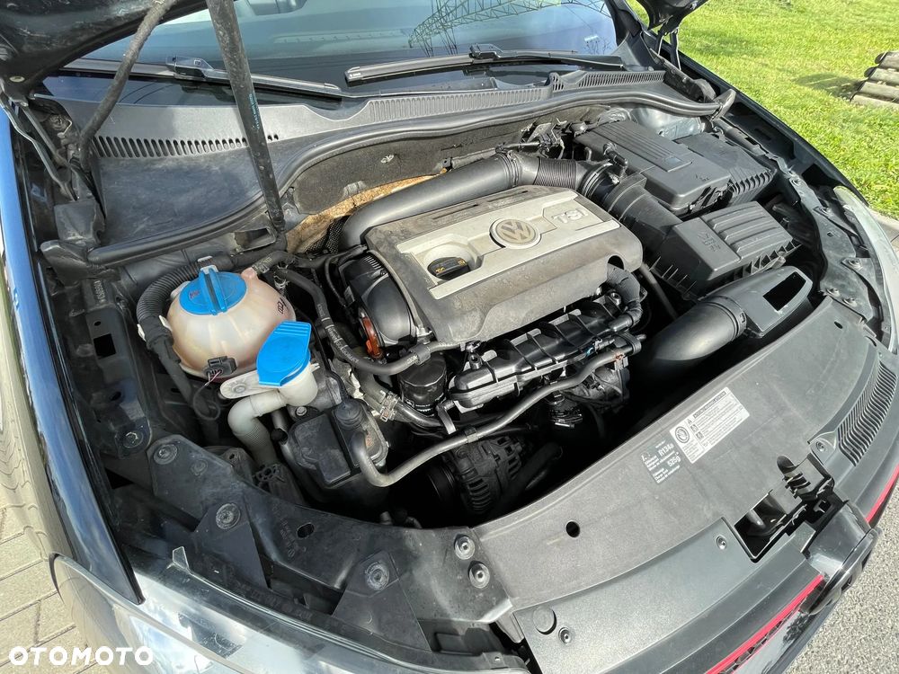 Volkswagen Golf 2.0 GTI DSG - 25