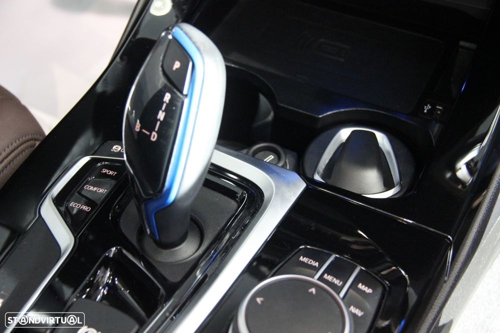 BMW iX3 Impressive - 21