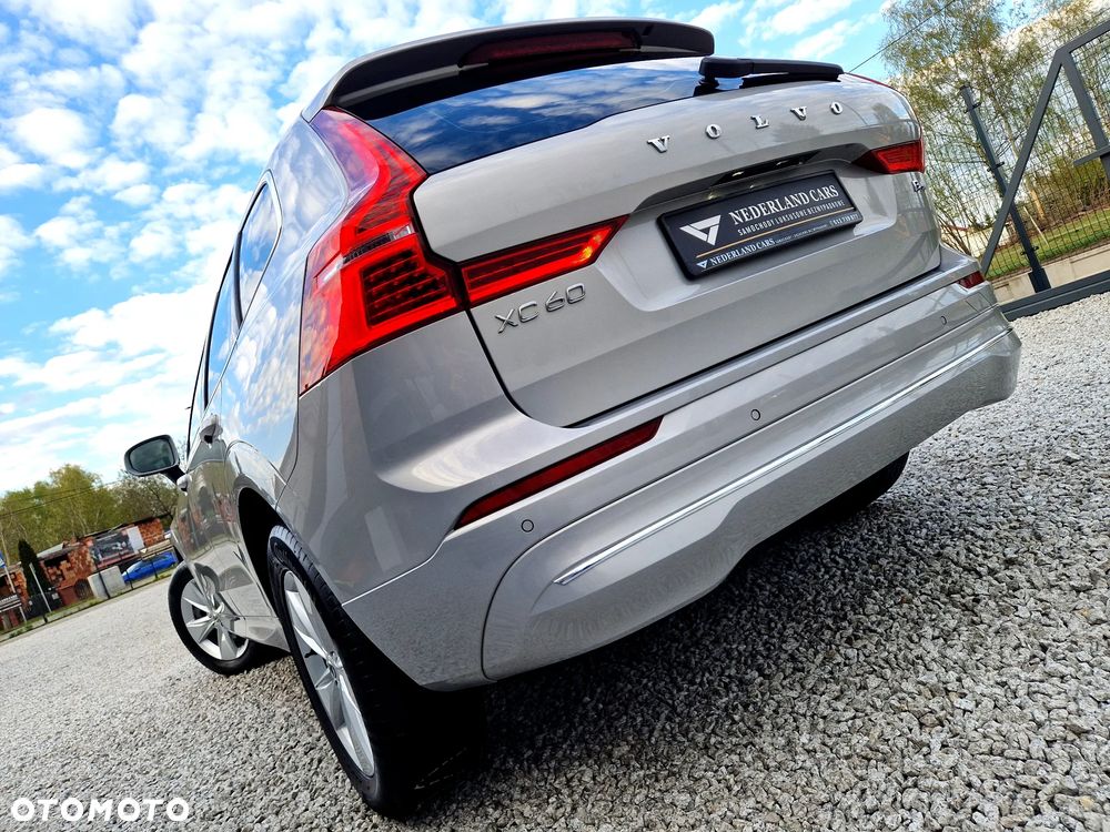 Volvo XC 60 B4 D Plus Bright - 37