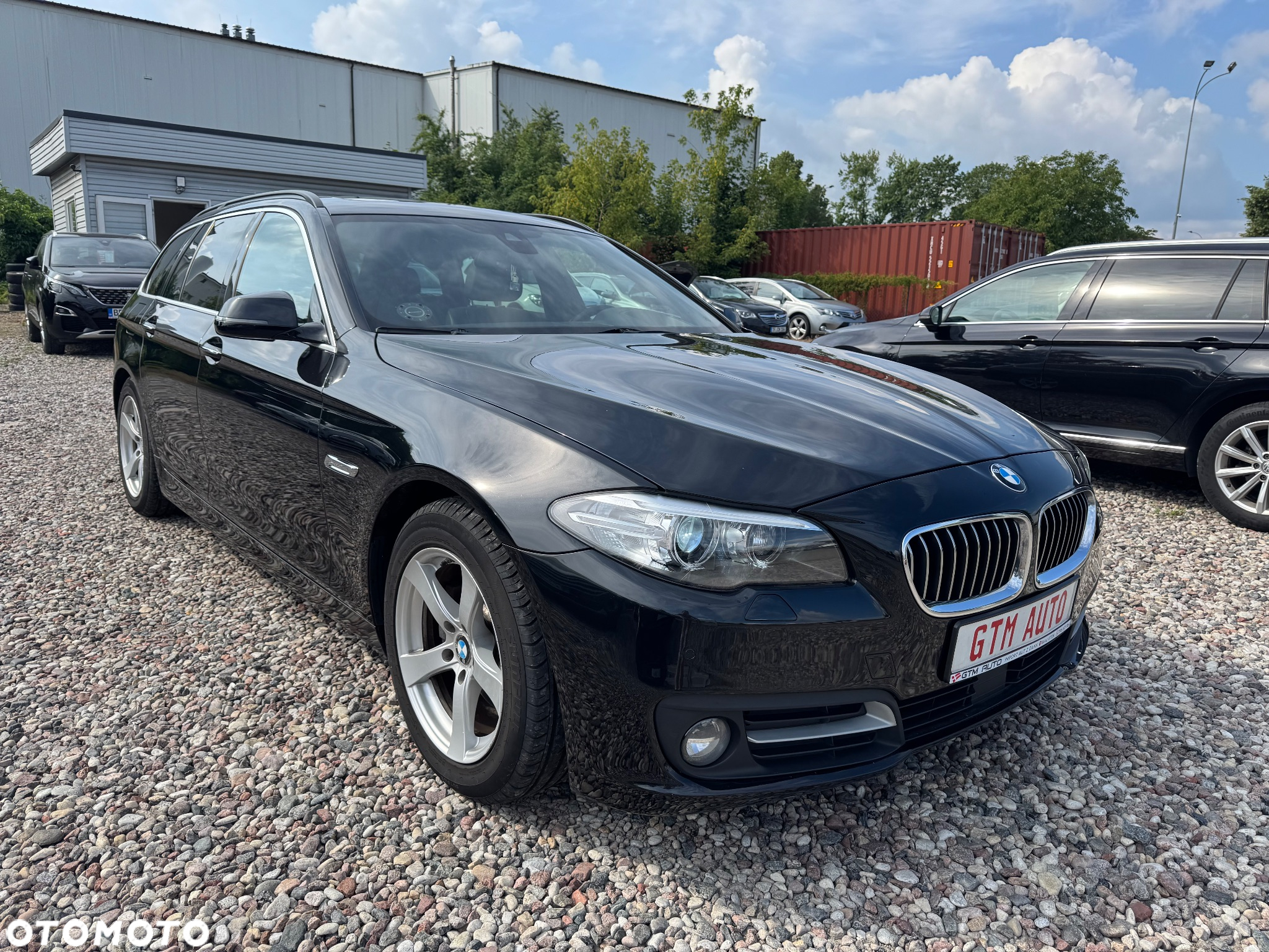 BMW Seria 5 520d xDrive - 16
