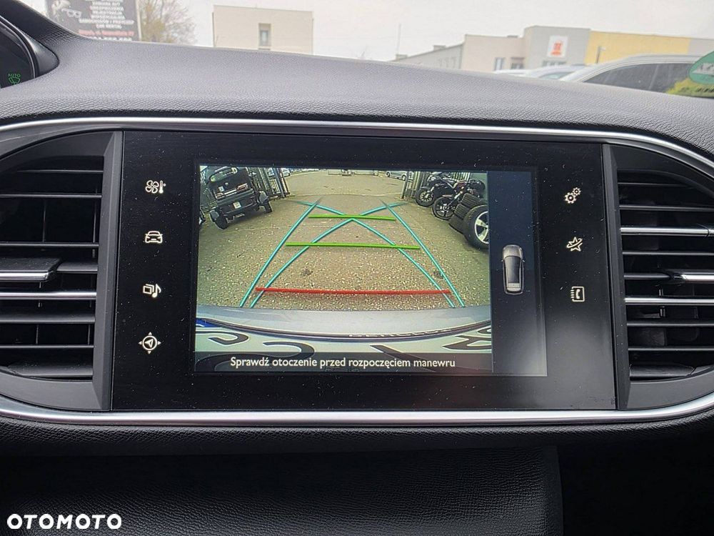 Peugeot 308 BlueHDi 120 EAT6 Stop & Start Active Business-Paket - 18