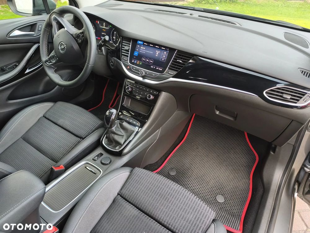 Opel Astra 1.2 T Ultimate S&S - 9