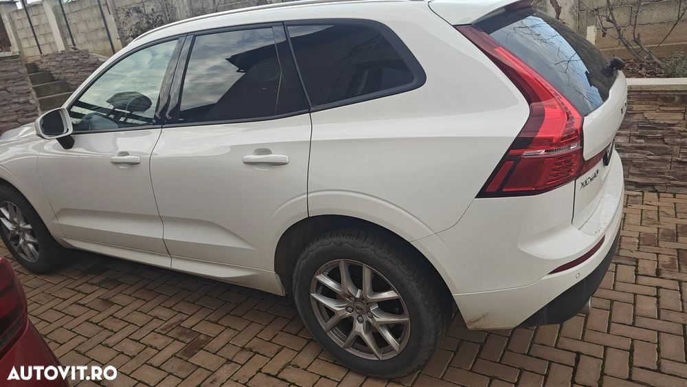 Volvo XC 60 D4 AWD Momentum Pro - 2
